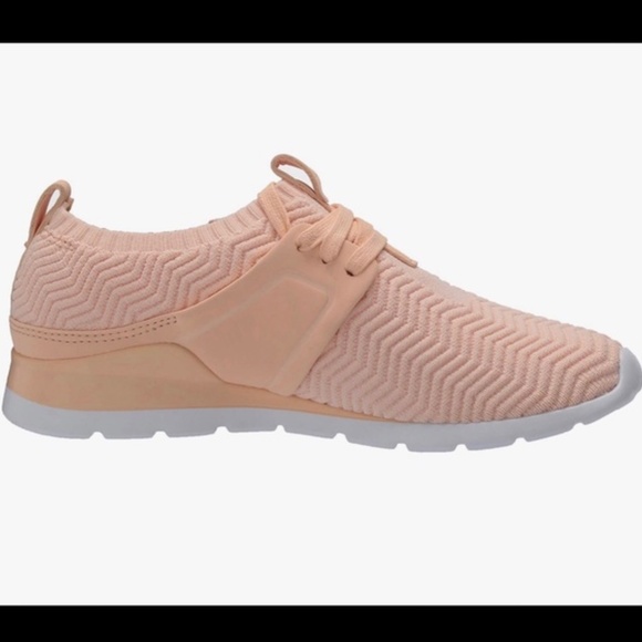 UGG Women’s Willows Sneakers Peach Knit Trainers COMFORTABLE FLAT SHOES 10 - Picture 3 of 11